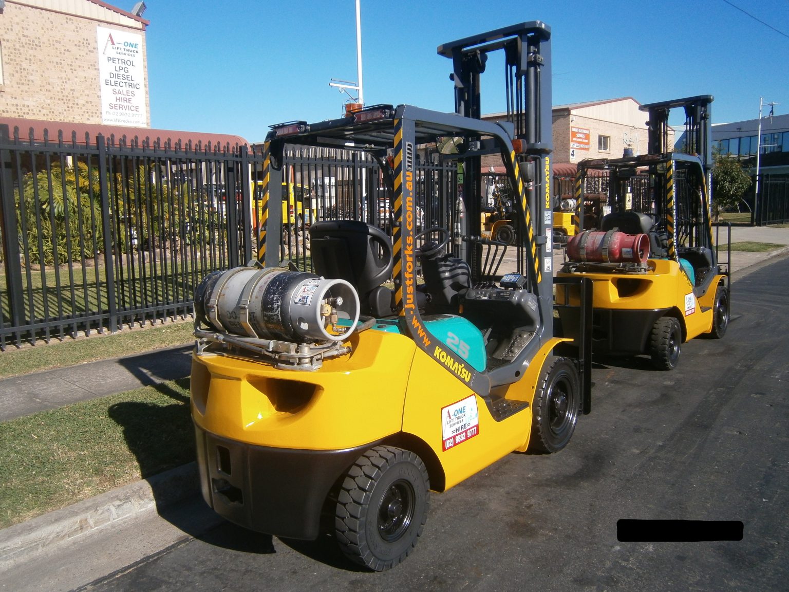 Forklift KOMATSU FG2516 LPG AOne Lift Trucks Sydney