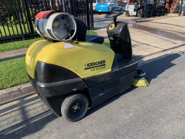 SWEEPER - KARCHER KM 100/100 R LPG - Image 2