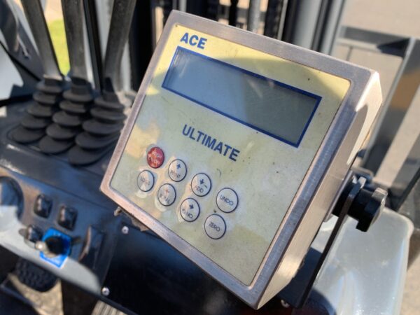 FORKLIFT- KOMATSU FG25HT-17 LPG (R056) - Image 5