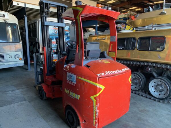 FORKLIFT - BENDIE NA20 TAIL LIFT ELECTRIC (P016) - Image 4