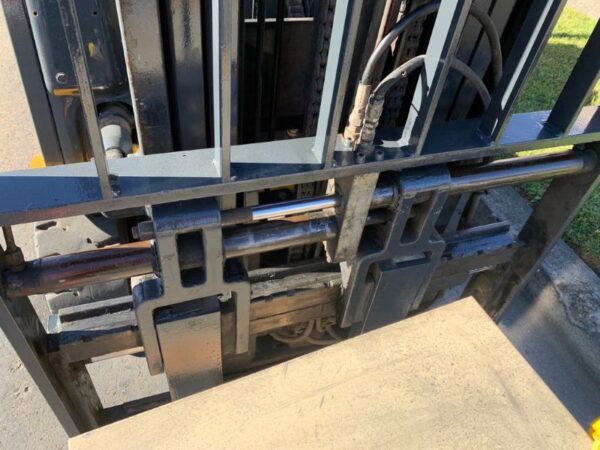 FORKLIFT - KOMATSU FB20M-12 ELECTRIC (R075) - Image 3