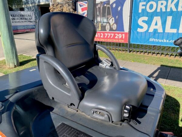 FORKLIFT - KOMATSU FB25-12 ELECTRIC (R060) - Image 6
