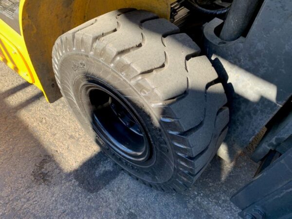 FORKLIFT - KOMATSU FB25-12 ELECTRIC (R060) - Image 4