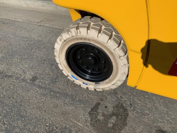FORKLIFT - KOMATSU FB18-12 ELECTRIC (R079) - Image 5