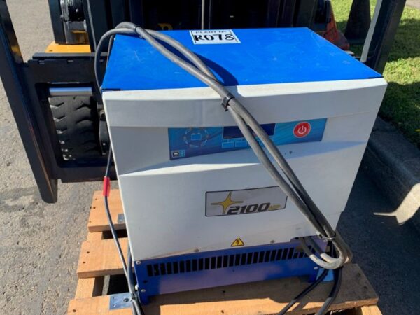 FORKLIFT - KOMATSU FB18M-12 ELECTRIC (R078) - Image 8