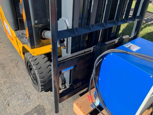 FORKLIFT - KOMATSU FB18M-12 ELECTRIC (R078) - Image 3