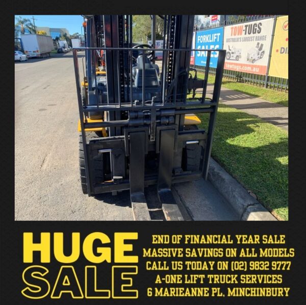 FORKLIFT - KOMATSU FG30T-16 LPG - Image 3