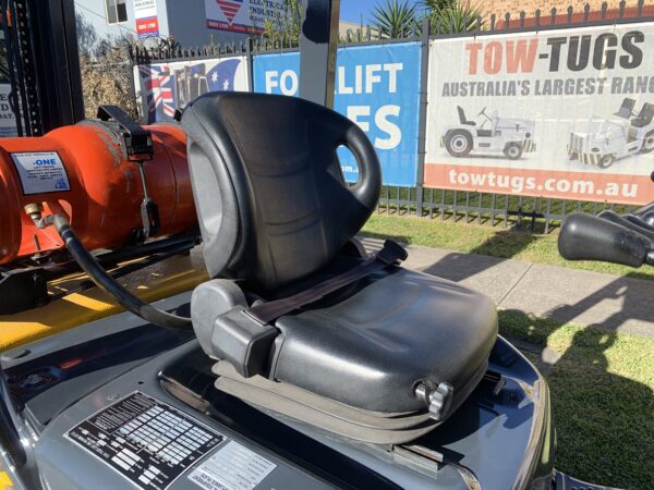 FORKLIFT - KOMATSU FG30T-17 LPG (R049) - Image 4