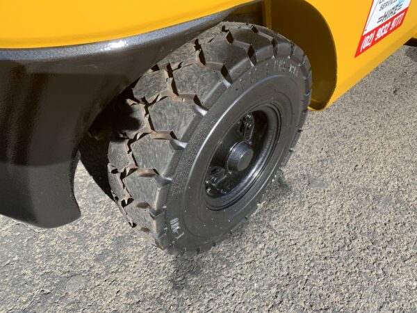 FORKLIFT - KOMATSU FG25HT-17 LPG (R076) - Image 7