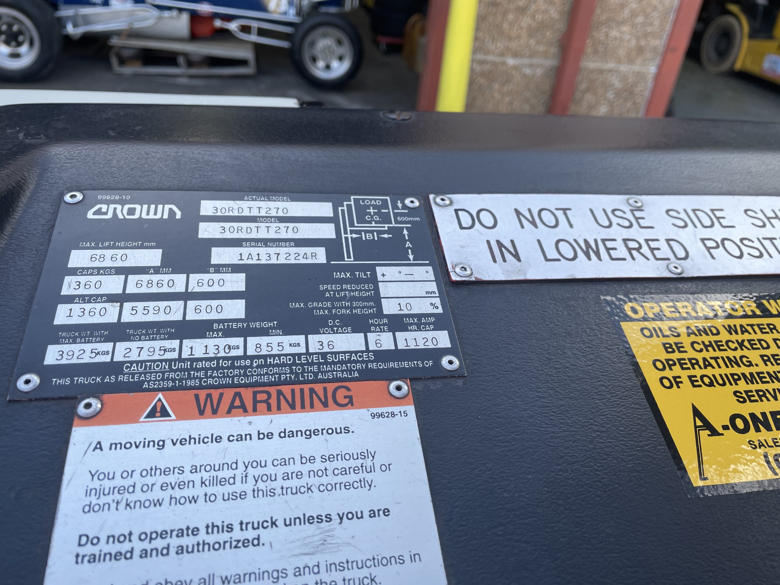 FORKLIFT - CROWN DOUBLE DEEP REACH TRUCK (S018) - Image 8