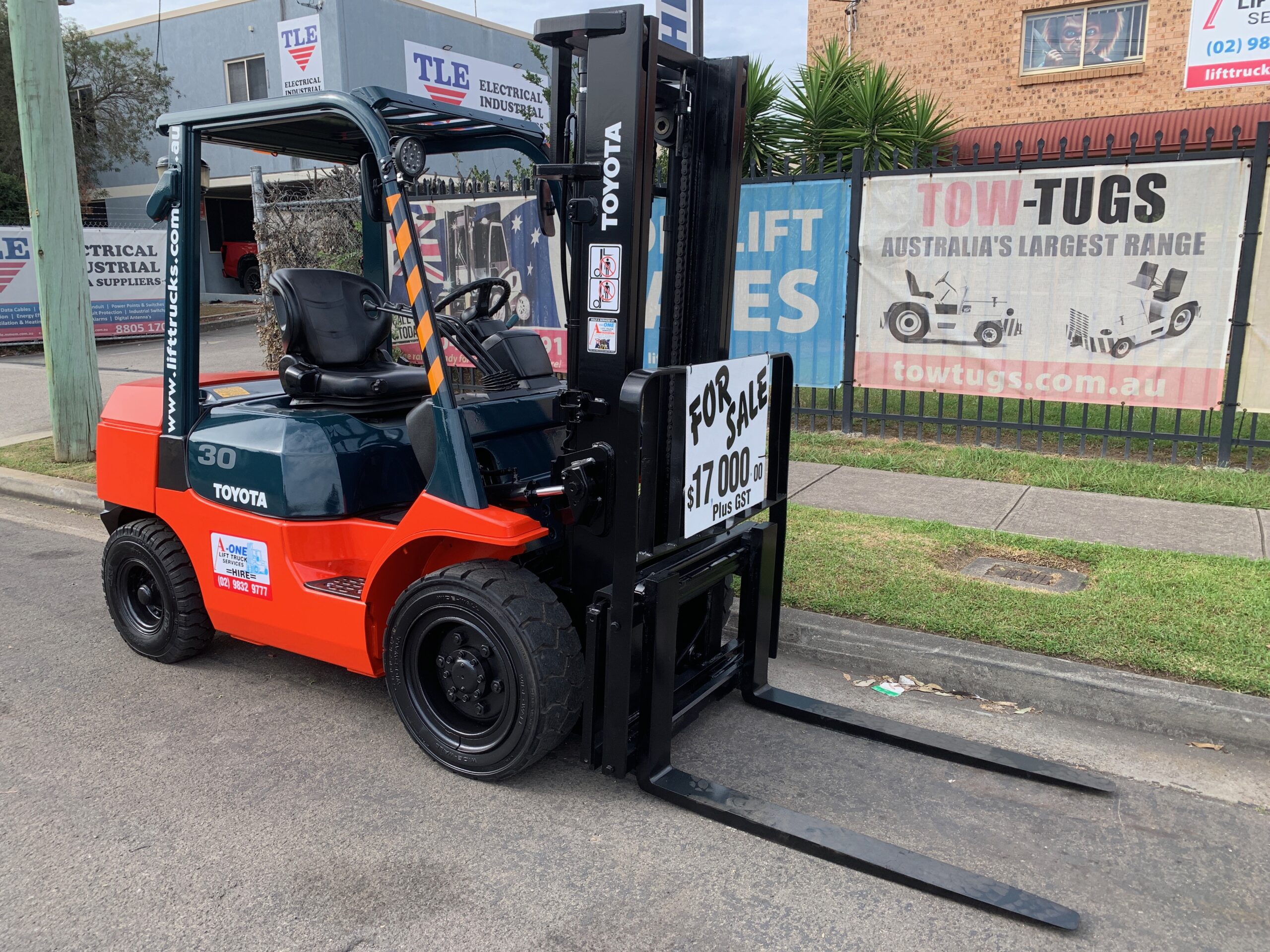 FORKLIFT - TOYOTA 62-7FD30 DIESEL (T020)