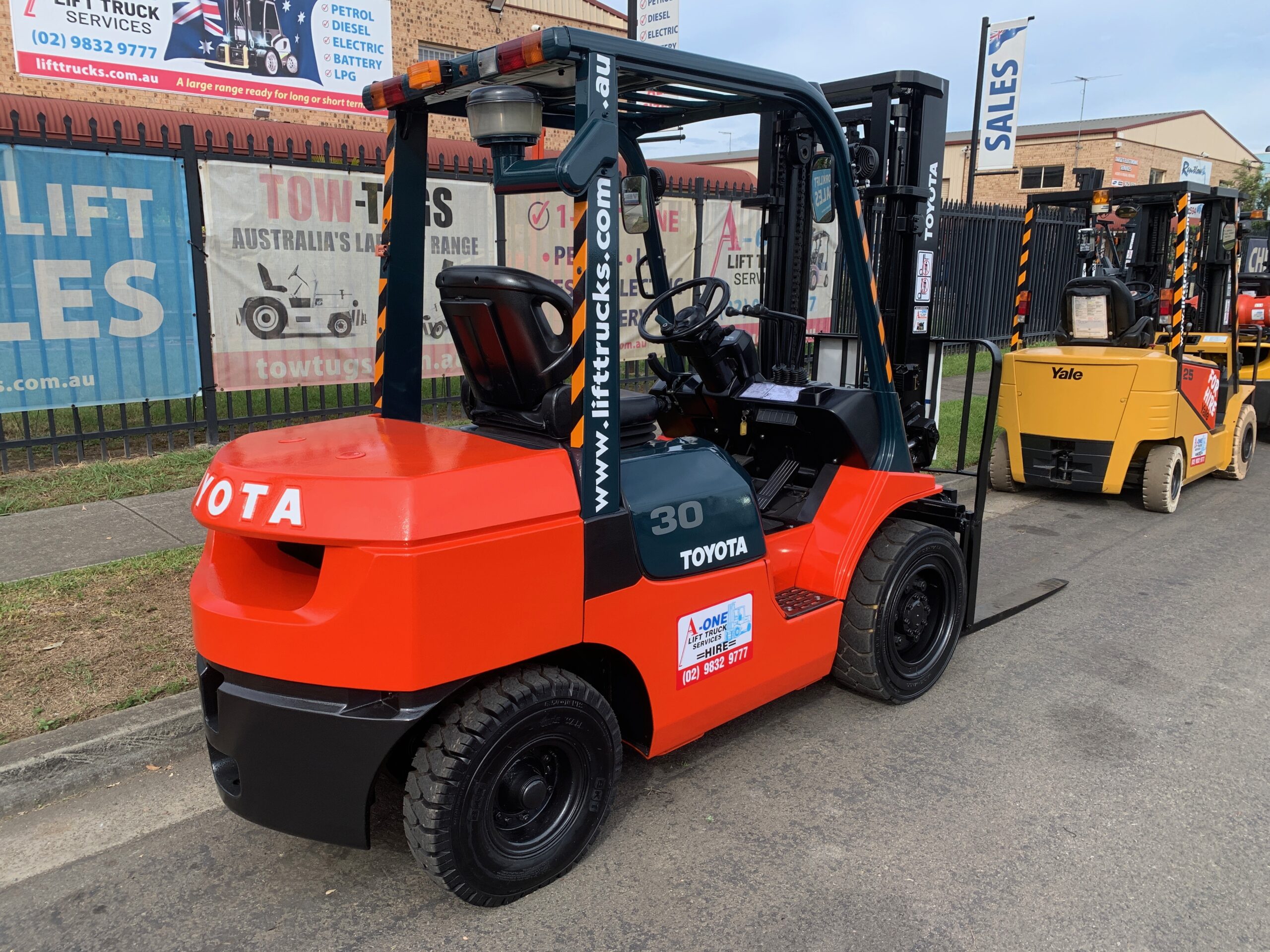 FORKLIFT - TOYOTA 62-7FD30 DIESEL (T020) - Image 3